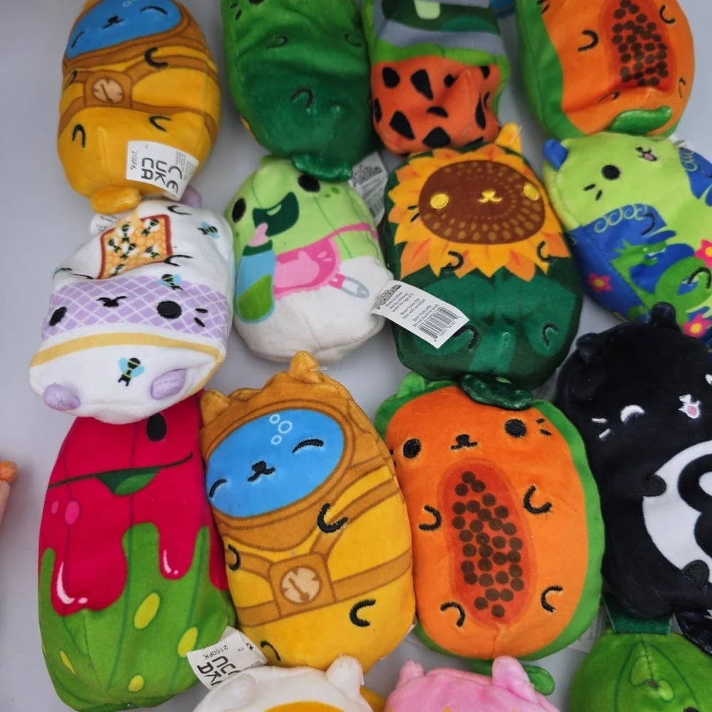 Cats vs Pickles AND Kittens vs Gherkins Lot Of 48 Plush Bean Toys